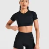 Crop top incontournable