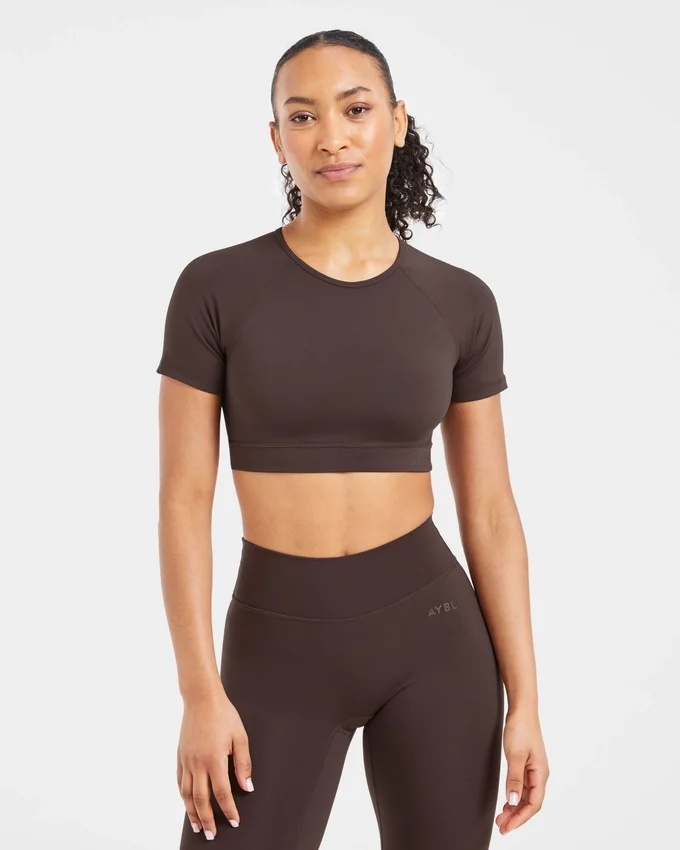 Crop top incontournable