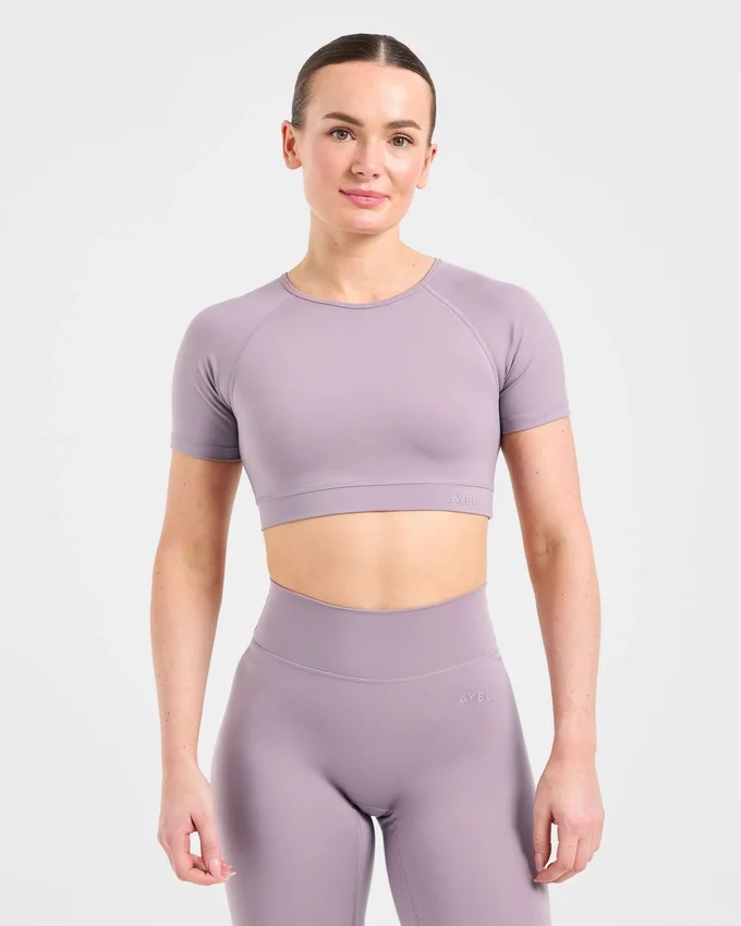 Crop top incontournable