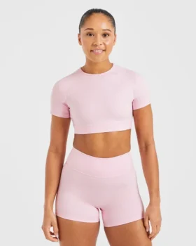 Crop top incontournable
