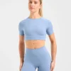 Crop top incontournable