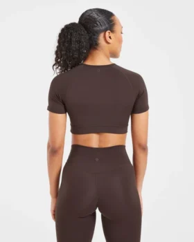 Crop top incontournable