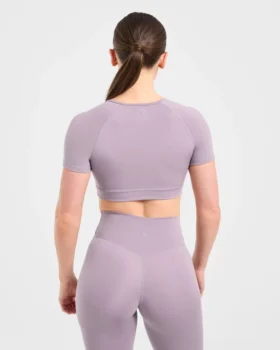 Crop top incontournable