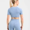 Crop top incontournable
