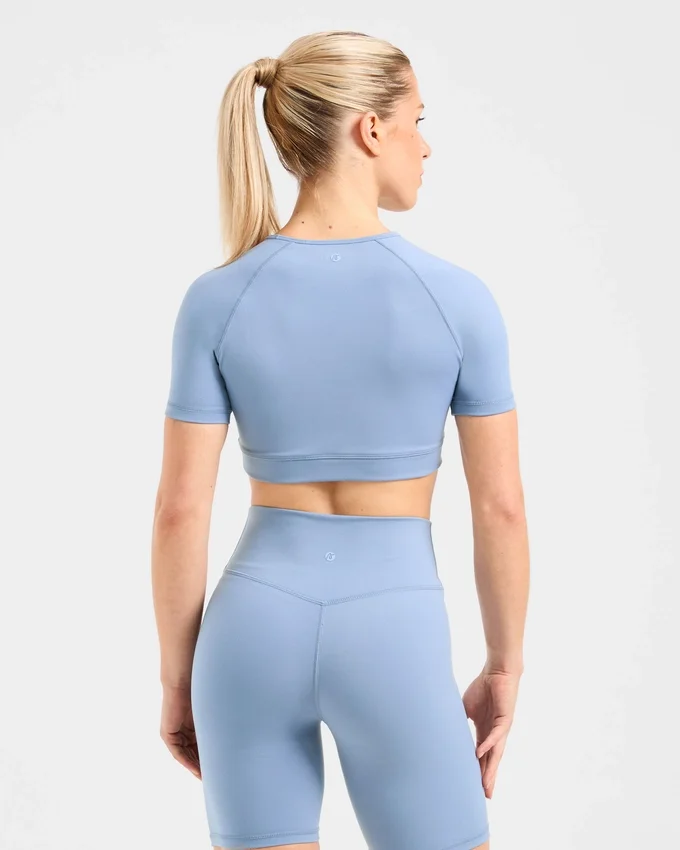 Crop top incontournable