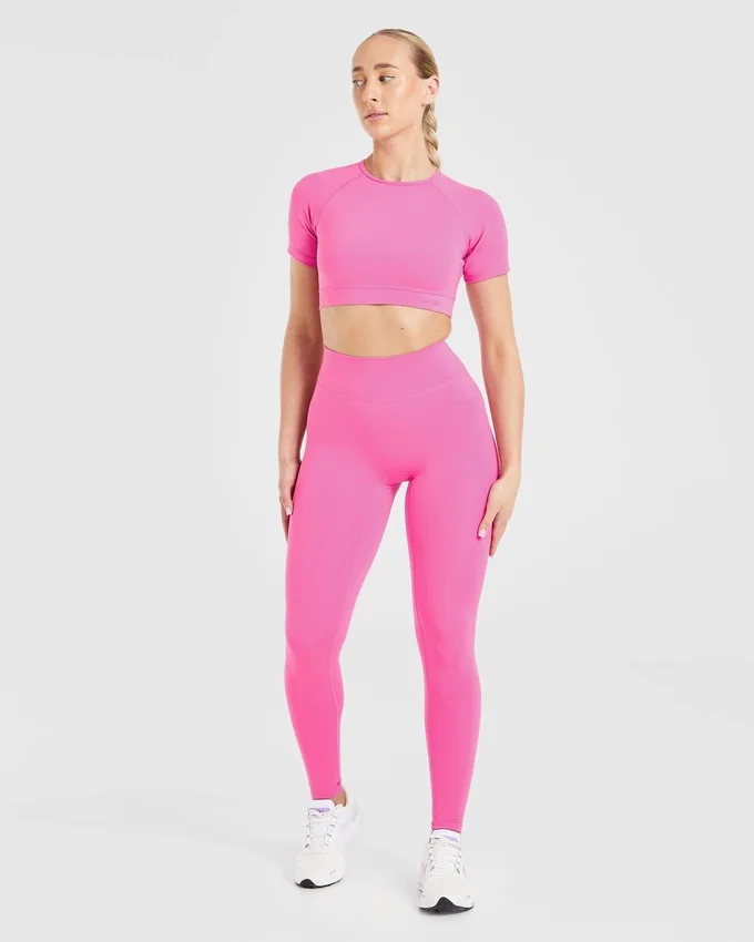 Crop top incontournable