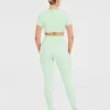 Crop top incontournable