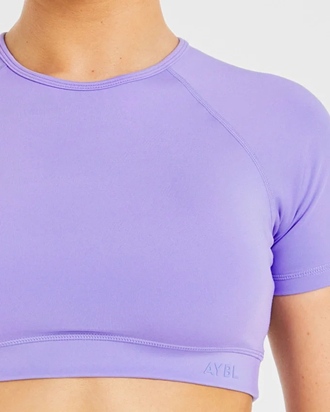 Crop top incontournable