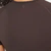 Crop top incontournable