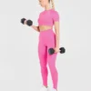 Crop top incontournable