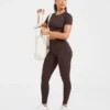 Crop top incontournable