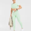 Crop top incontournable