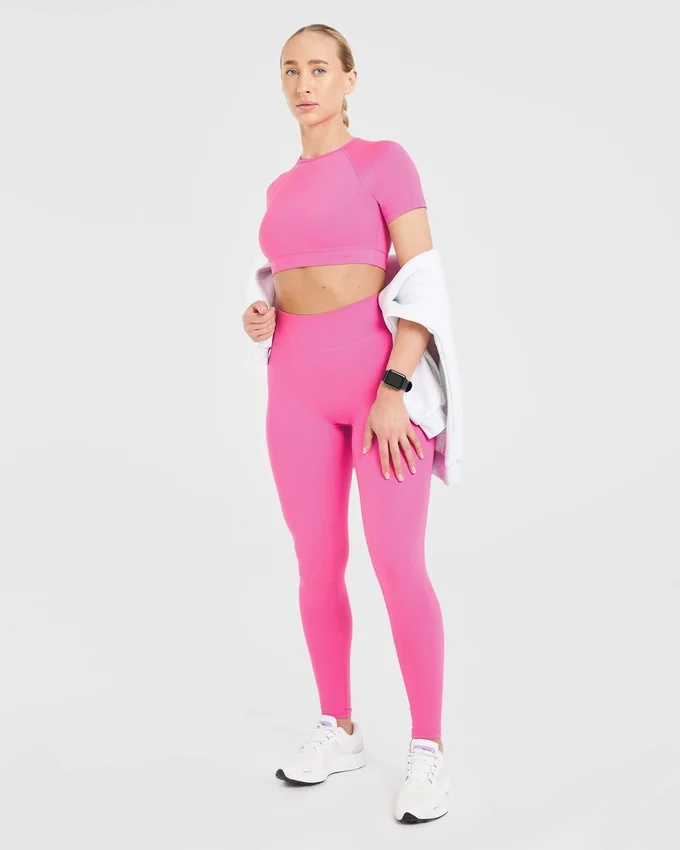 Crop top incontournable