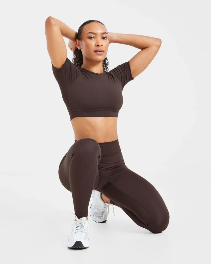 Crop top incontournable