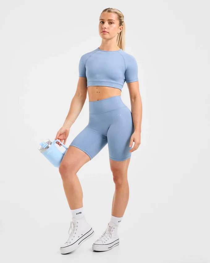 Crop top incontournable
