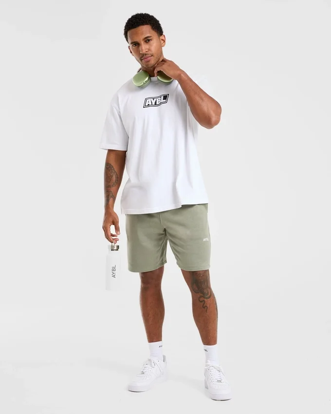 Essential Lightweight 7" Shorts