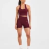 Haut court sans coutures à col licou Empower