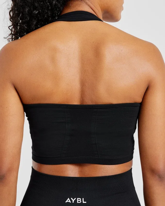 Haut court sans coutures à col licou Empower