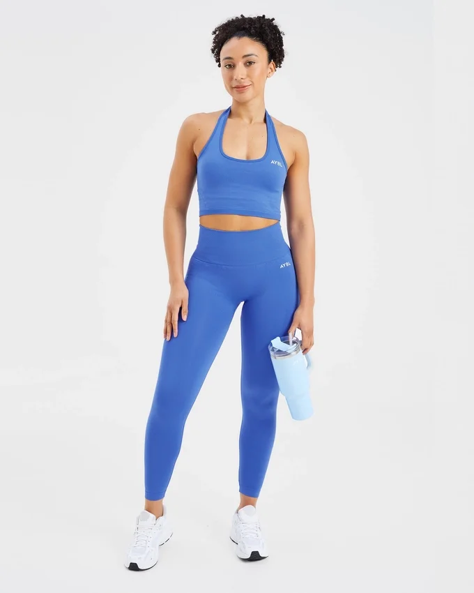 Haut court sans coutures à col licou Empower