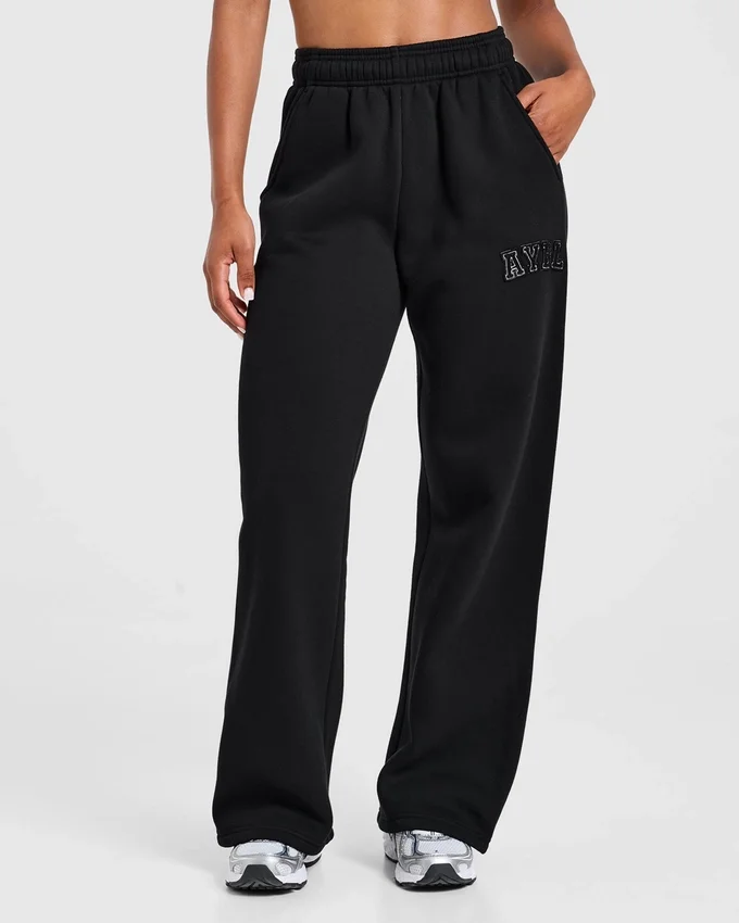 Pantalon de jogging oversize à jambes droites avec logo « Varsity » appliqué