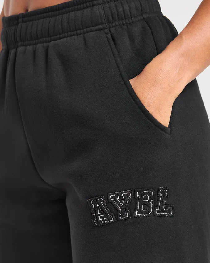 Pantalon de jogging oversize « Varsity » avec logo appliqué