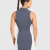 Robe à col emblématique