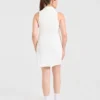Robe à col emblématique