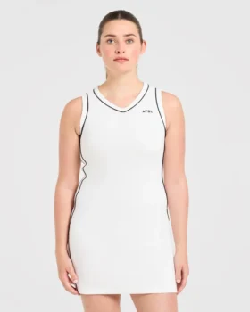 Robe emblématique à col en V