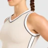 Robe emblématique à col en V