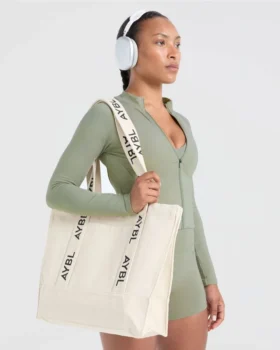 Sac fourre-tout à anses griffé