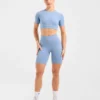 Crop top incontournable
