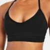 Soutien-gorge de sport à bretelles et col en V « Essential »