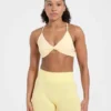 Soutien-gorge de sport Essential Twist à bretelles croisées dans le dos