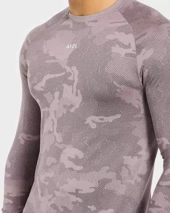 T-shirt à manches longues Camo Seamless motif camouflage