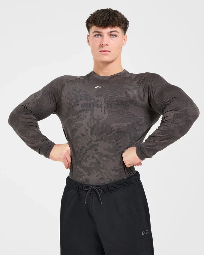 T-shirt à manches longues Camo Seamless motif camouflage