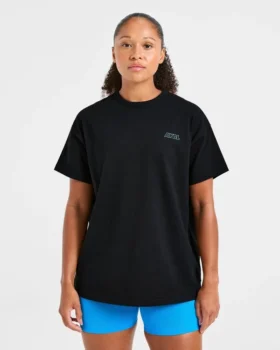 T-shirt oversize « Strength Starts Here »