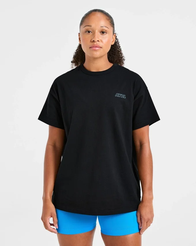 T-shirt oversize « Strength Starts Here »