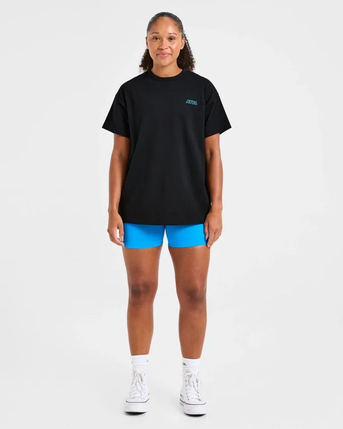 T-shirt oversize « Strength Starts Here »