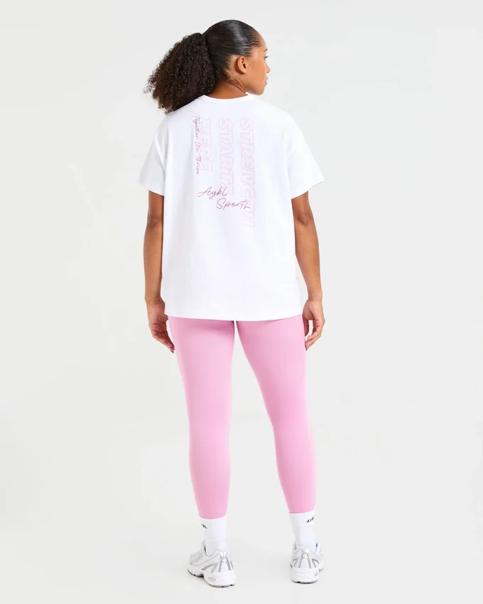 T-shirt oversize « Strength Starts Here »