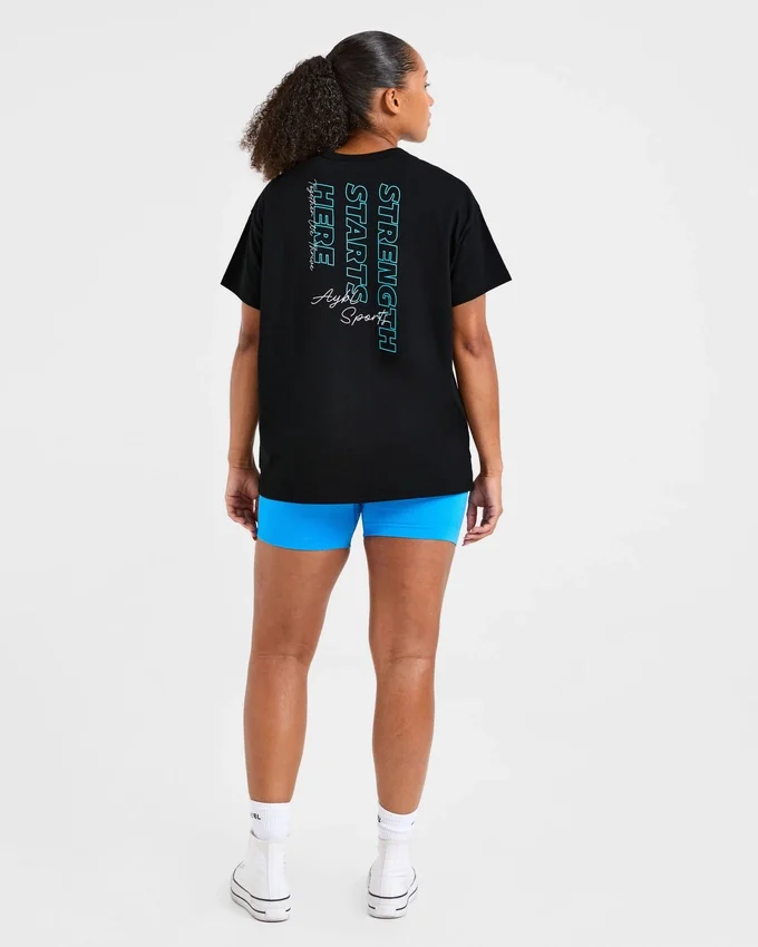 T-shirt oversize « Strength Starts Here »