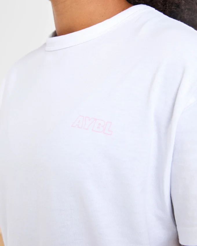 T-shirt oversize « Strength Starts Here »