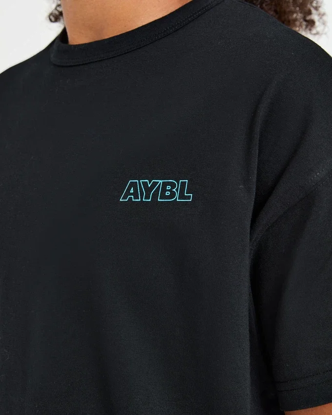 T-shirt oversize « Strength Starts Here »