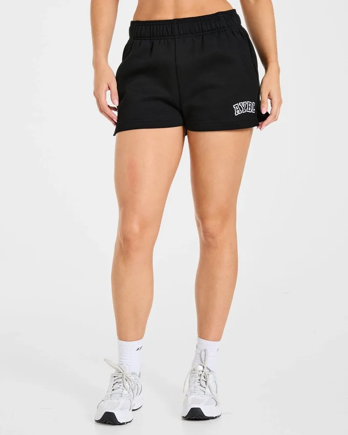 Varsity 2.0 Oversize Shorts