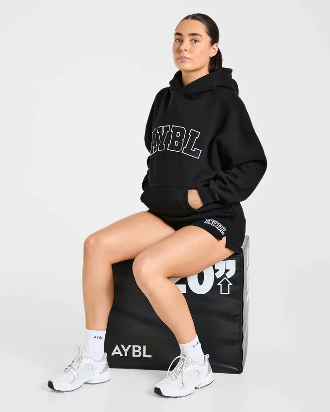 Varsity 2.0 Oversize Shorts