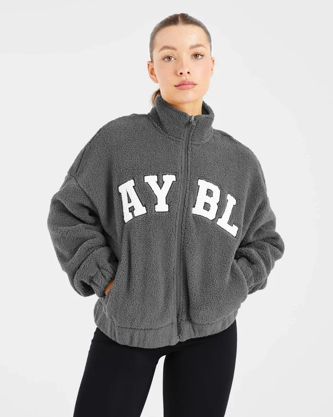 Veste zippée en polaire oversize style « varsity »